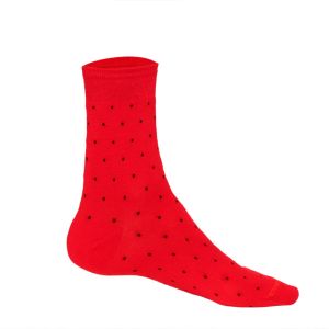 Червени чорапи на черни точки