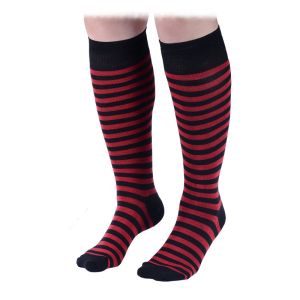 Дамски три четвърти чорапи  с черно-червени раета