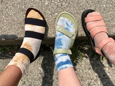 Защо носенето на чорапи е полезно дори и през лятото