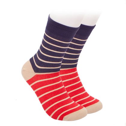 Стилни чорапи на райета