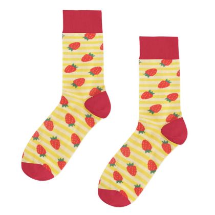Чорапи със сочни ягоди 