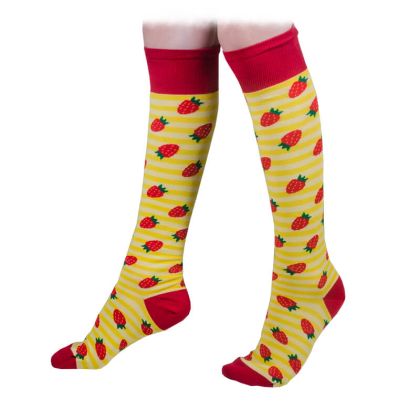 Дамски чорапи до коляното със сочни ягоди