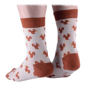 Бежови чорапи с катерички