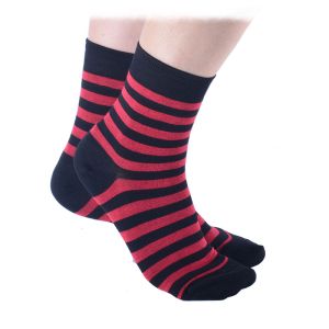 Бамбукови дамски чорапи с черно червени райета