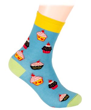 Чорапи с вкусни кексчета