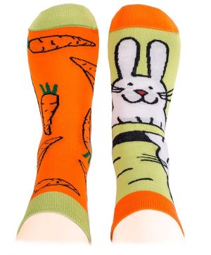 Заек и моркови чорапи