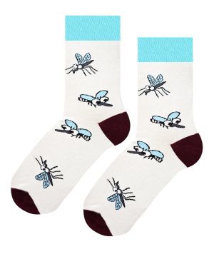 По чорапи – Комарите атакуват